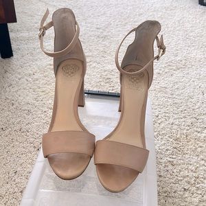 Vince Camuto block heel size 8